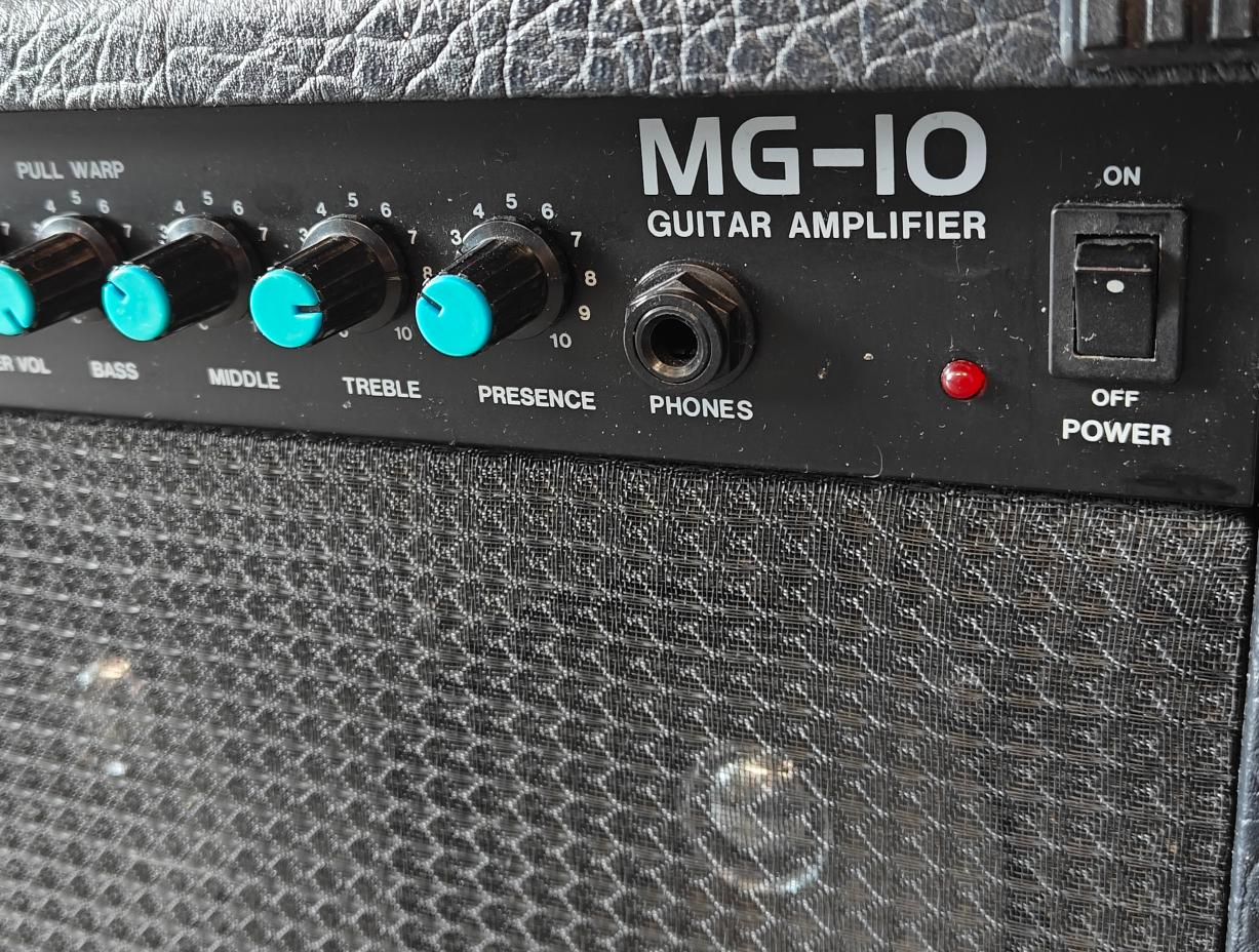 Roland Boss MG10 :: Nettikitara.com